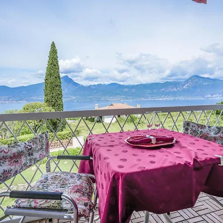 Lejlighed Garda Panoramic House *