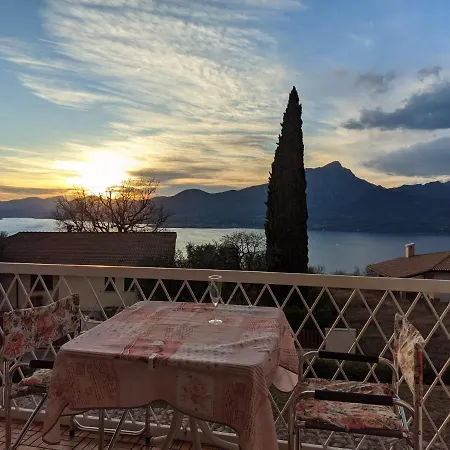 公寓 Garda Panoramic House *
